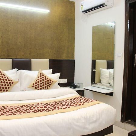 Hotel Snow White Inn New Delhi Eksteriør bilde